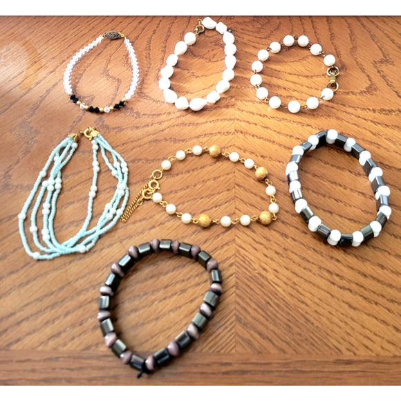 Lot of 7 Vtg Bracelets Multicolor Crystal Beaded Pearl Boho Fashion Jewelry - Picture 1 of 8